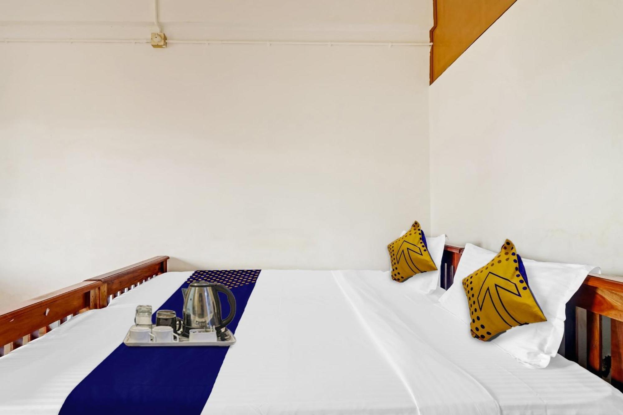 Spot On Jayesh Guest House Нашик Екстер'єр фото